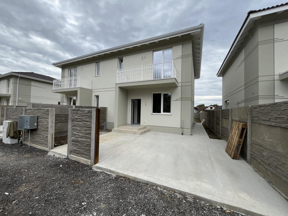 Comision 0%, 4 Camere, Front Stradal Generos