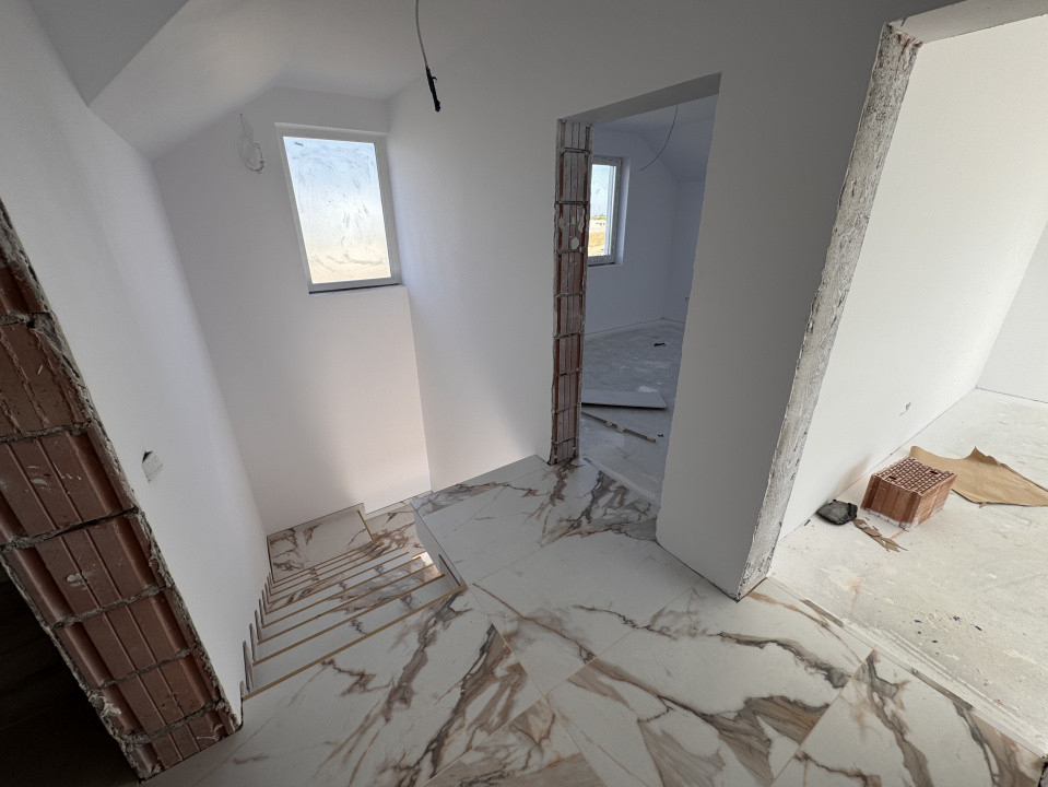 3 CAMERE, DESPARTIT PRIN C.T , SUPRAFATA GENEROASA