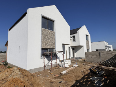 3 CAMERE, DESPARTIT PRIN C.T , SUPRAFATA GENEROASA