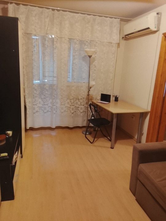 VANZARE APARTAMENT SEMIDECOMANDAT, CALEA SAGULUI,  PROPRIETAR