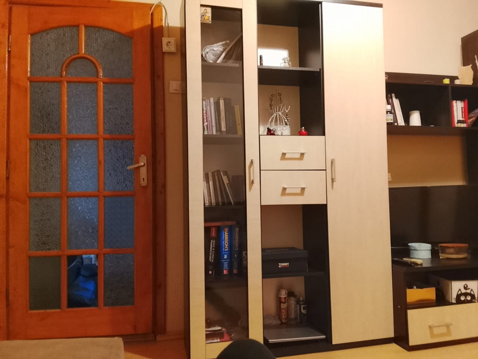 VANZARE APARTAMENT SEMIDECOMANDAT, CALEA SAGULUI,  PROPRIETAR