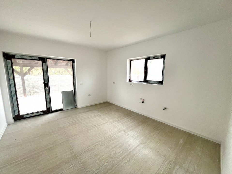 Finalizata, Casa Individuala, Asfalt