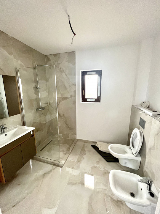 Finalizata, Casa Individuala, Asfalt