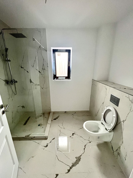 Finalizata, Casa Individuala, Asfalt