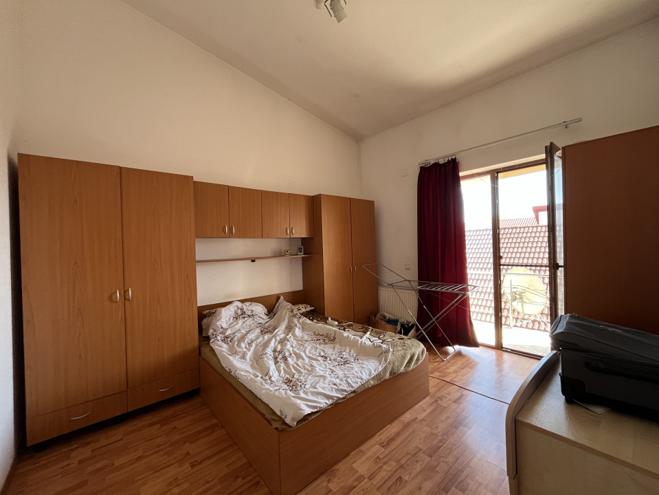 LOC DE PARCARE INCLUS, GIROCULUI, CURTE PRIVATA