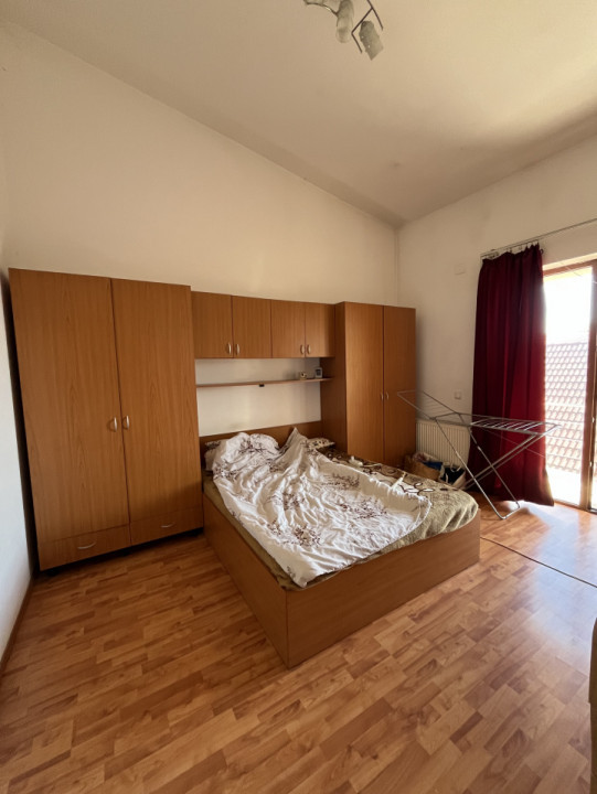 LOC DE PARCARE INCLUS, GIROCULUI, CURTE PRIVATA