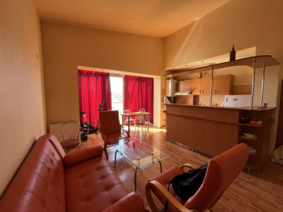 LOC DE PARCARE INCLUS, GIROCULUI, CURTE PRIVATA