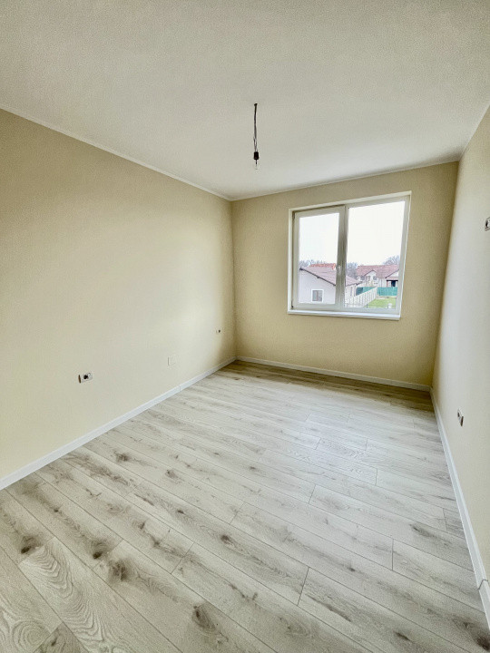 Comision 0%, Mediteranean, Asfalt