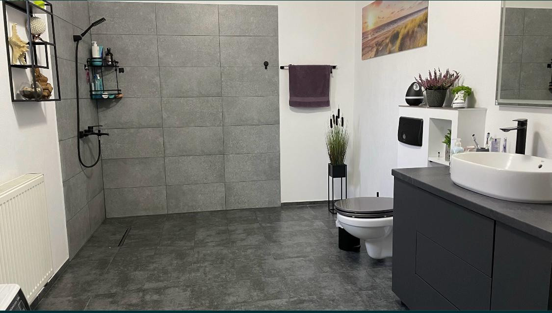 5 CAMERE, UTVIN, ASFALT