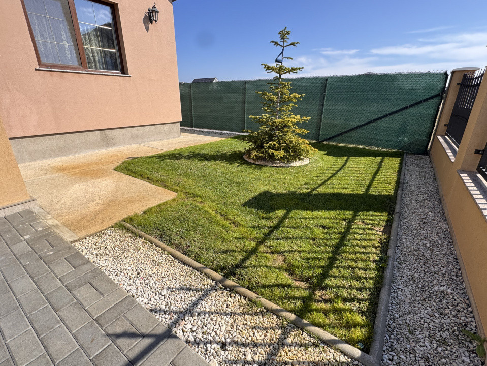 CASA INDIVIDUALA, COMPLET MOBILATA SI UTILATA, 740 MP TEREN.