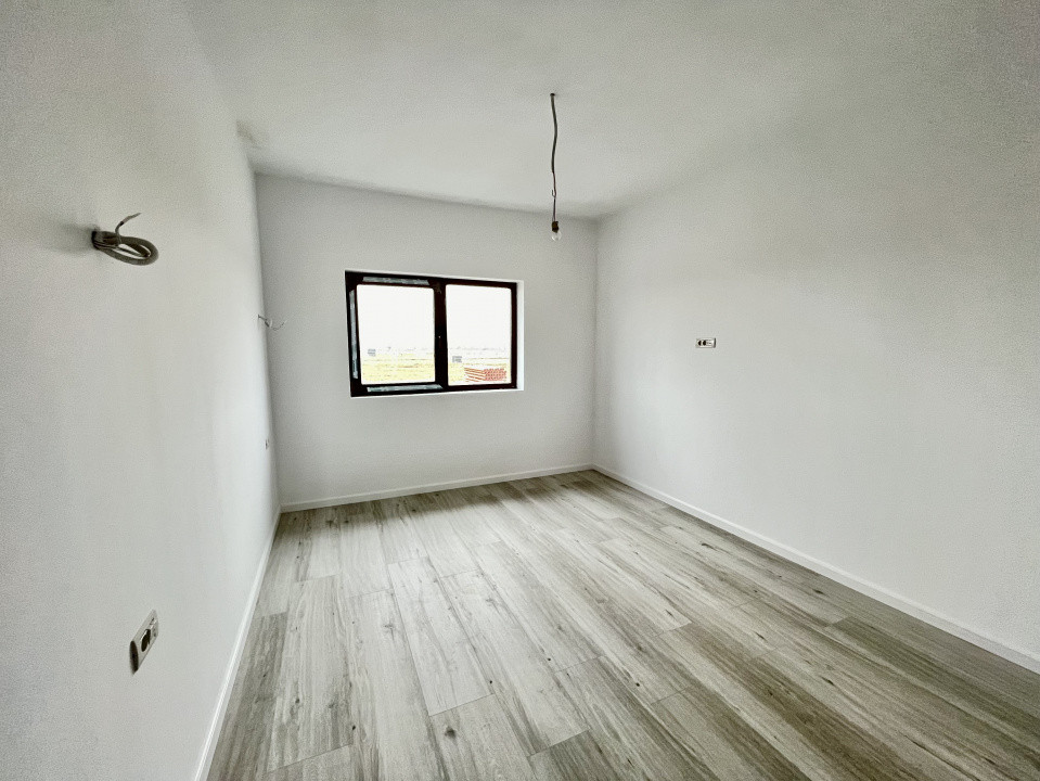 Pozitie Excelenta, 4 Camere, Zid Despartitor Dublu