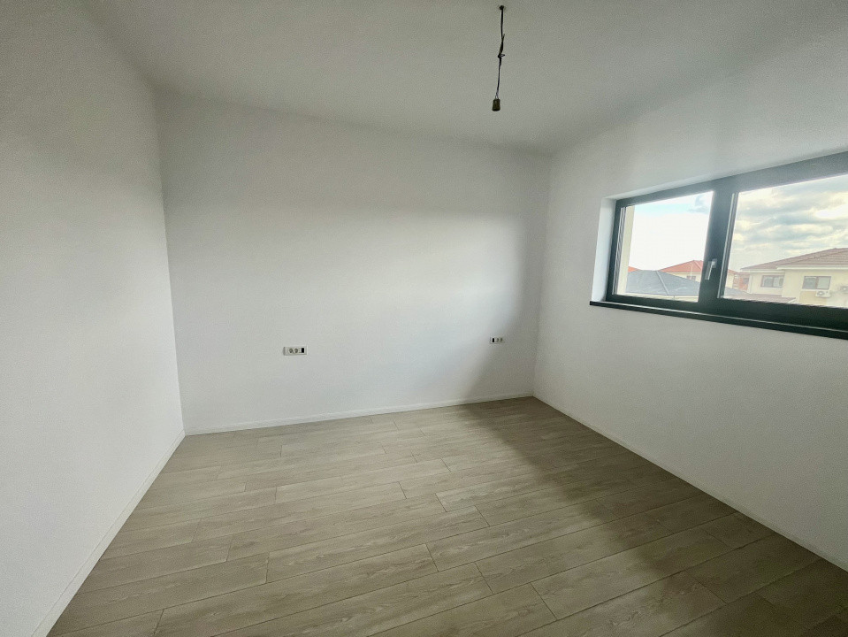 Super Oferta, 4 Camere, Mosnita