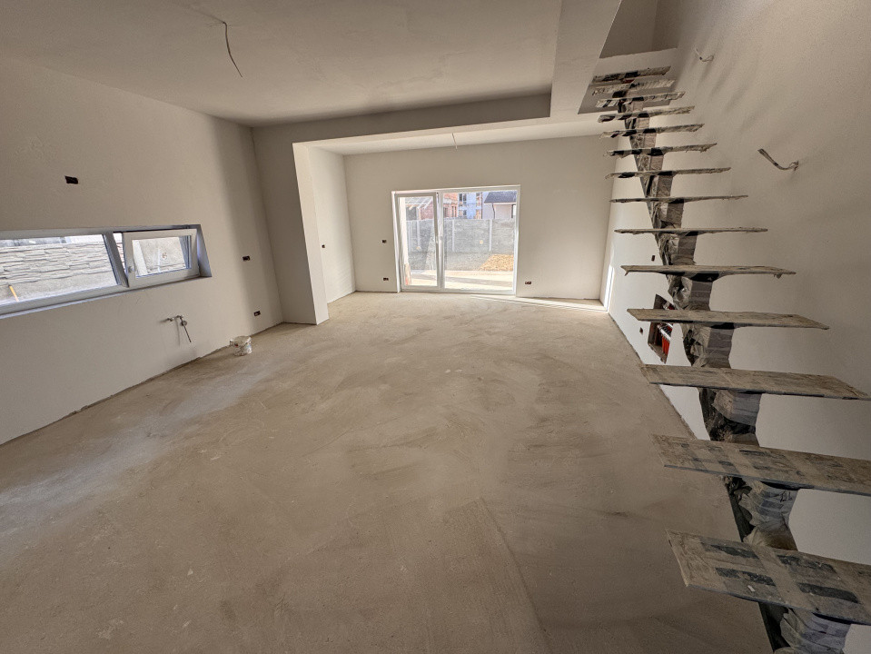 DIRECT DEZVOLTATOR, TOATE UTILITATILE, PREMIUM, IZOLAT FONIC