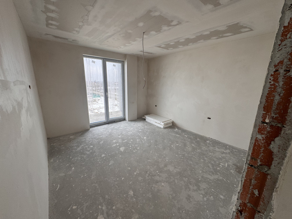 DIRECT DEZVOLTATOR, SUPRAFATA GENEROASA, 3 CAMERE