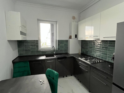 DECOMANDAT, SPATIOS, APARTAMENT CU 2 CAMERE DE INCHIRIAT