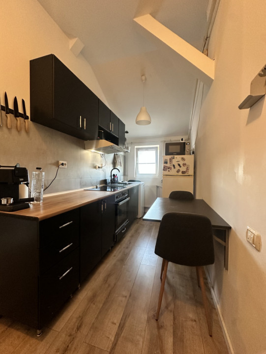 RENOVAT, DECOMANDAT, APARTAMENT CU 2 CAMERE, SOARELUI