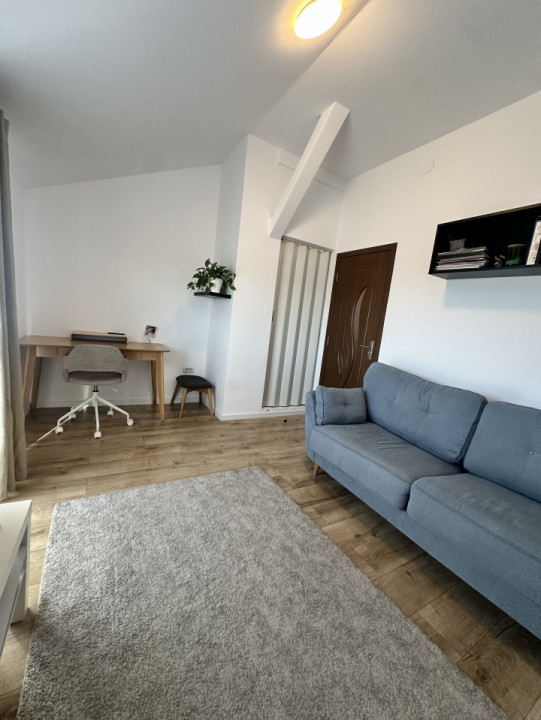 RENOVAT, DECOMANDAT, APARTAMENT CU 2 CAMERE, SOARELUI