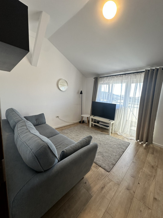 RENOVAT, DECOMANDAT, APARTAMENT CU 2 CAMERE, SOARELUI