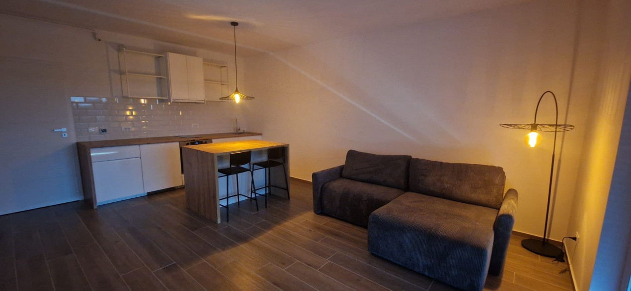 STUDIO, PRIMA INCHIRIERE, TORONTALULUI