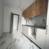 Apartament la parter in bloc nou //  2 camere decomandat.