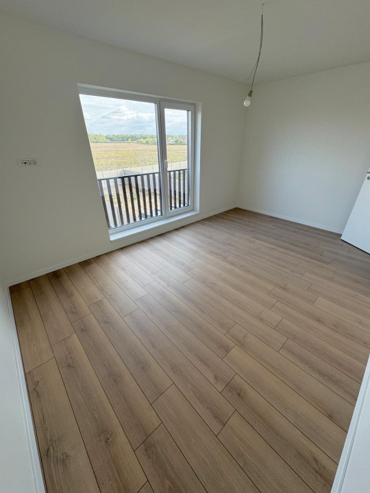 ASFALT, 4 CAMERE, FINALIZATA