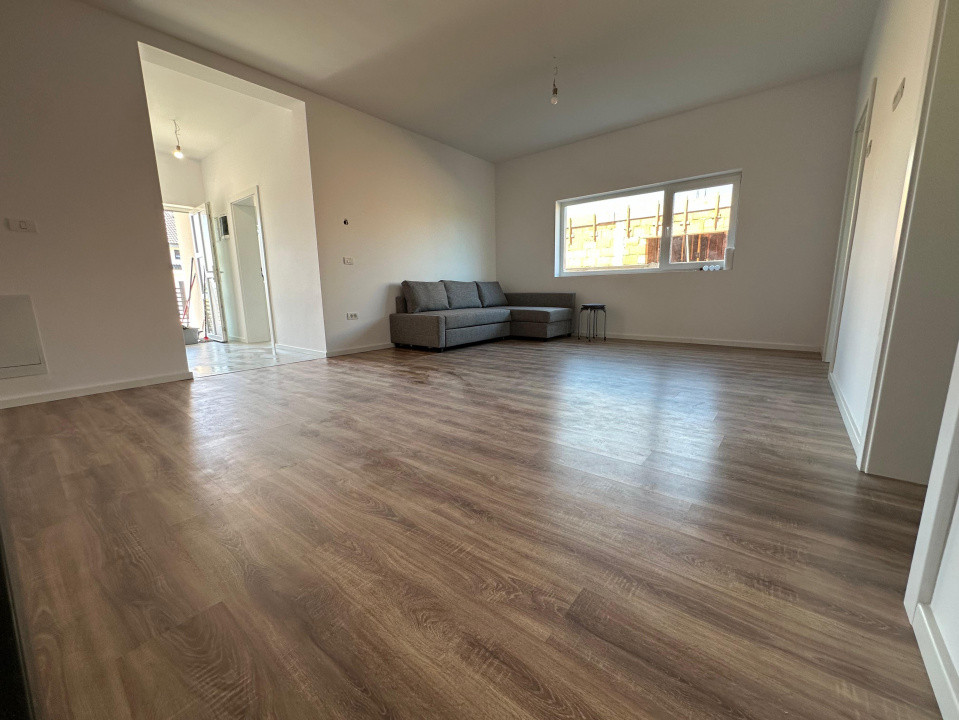 Duplex Despartit, 3 Camere, Pod Mansardabil