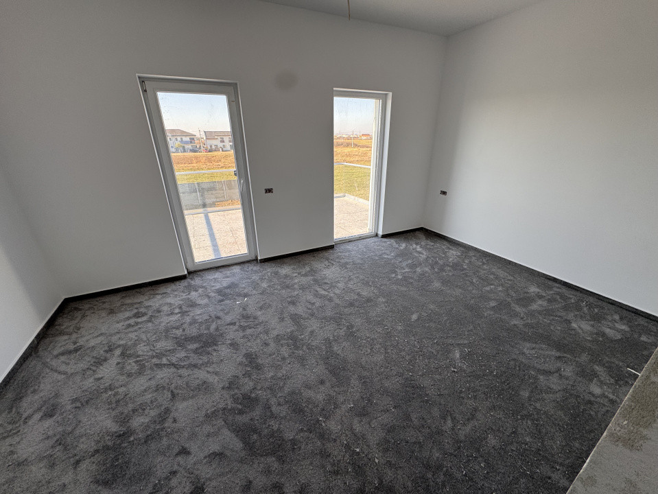 DIRECT DEZVOLTATOR, SUPRAFATA GENEROASA, MODERN