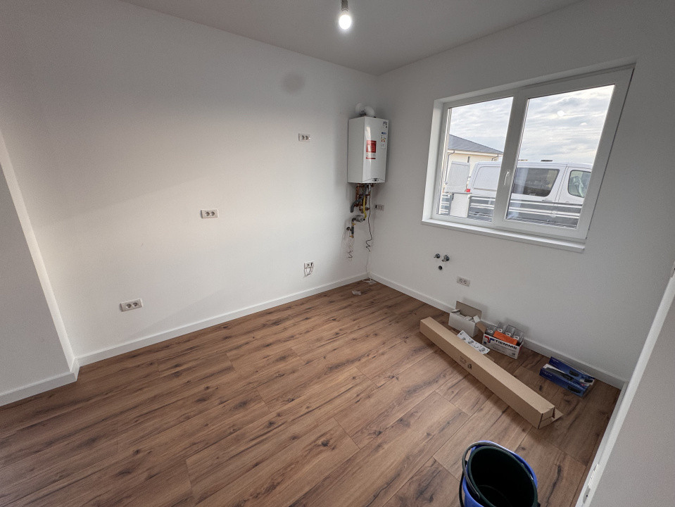 DIRECT DEZVOLTATOR, ASFALT, SPATIOS 