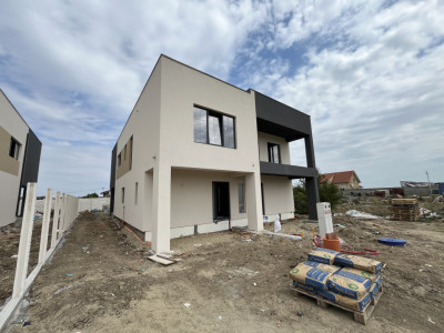 Ultima Jumatate, Comision 0%, 4 Camere