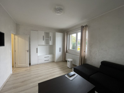 Apartament decomandat la parter,  2 camere Hotel IQ