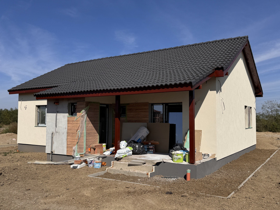 CASA INDIVIDUALA, 500MP TEREN, TOATE UTILITATILE