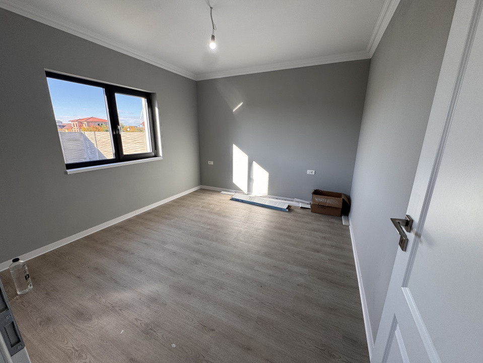 CASA INDIVIDUALA, 500MP TEREN, TOATE UTILITATILE