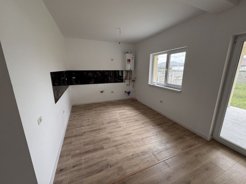 SUPER OFERTĂ! DIRECT DEZVOLTATOR, TOATE UTILITATILE+ASFALT