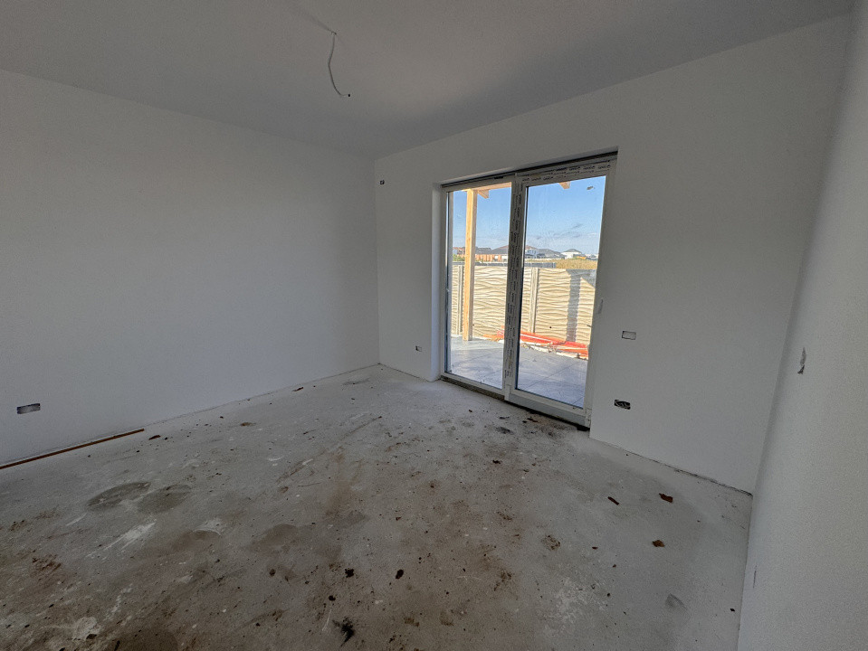 3 CAMERE, DESPARTIT PRIN C.T , SUPRAFATA GENEROASA