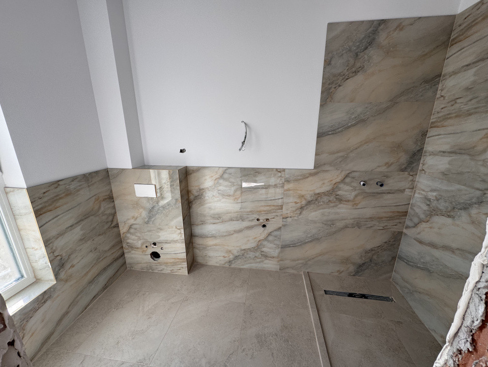 3 CAMERE, DESPARTIT PRIN C.T , SUPRAFATA GENEROASA