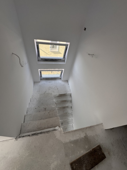 CASA INDIVUALA, 500MP TEREN, SUPRAFATA GENEROASA