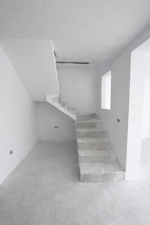 Comision 0%, Mediteranean, Asfalt