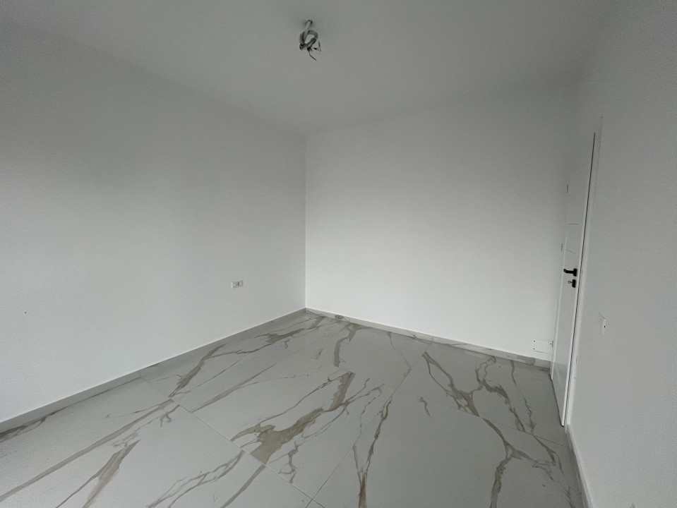 DIRECT DEZVOLTATOR, ULTIMUL PENTHOUSE