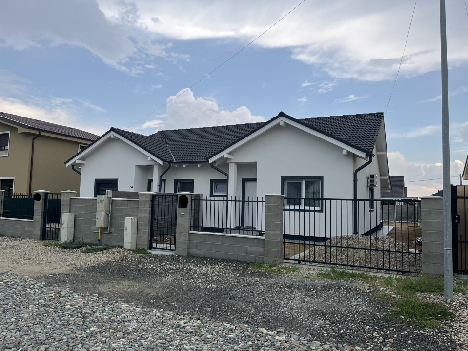 TOATE UTILITATILE , POZITIE EXCELENTA, POD MANSARDABIL 