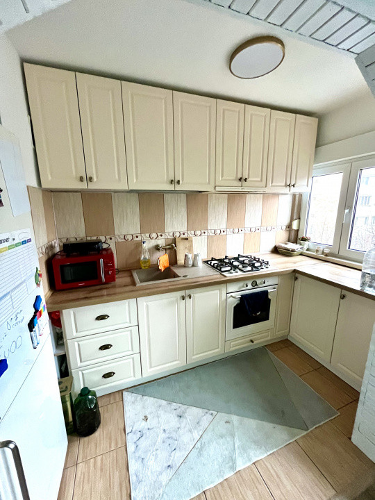 Renovat, Etaj Intermediar, Pozitie Excelenta