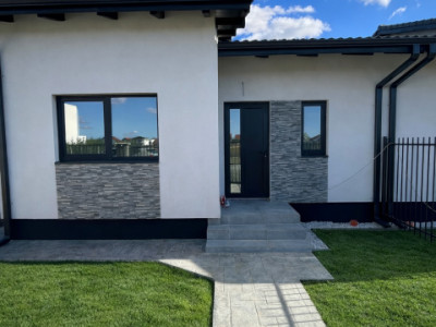 Pozitie Excelenta, 3 Camere, Pod Mansardabil