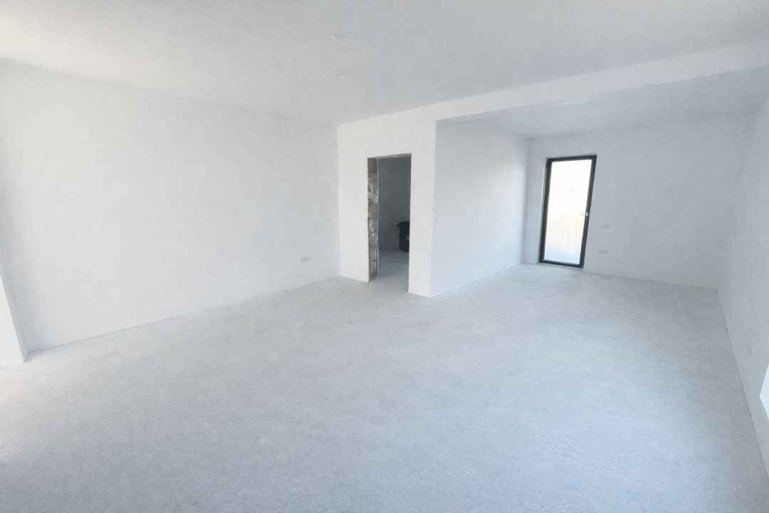 Ultima Jumatate, 3 Camere, Canalizare