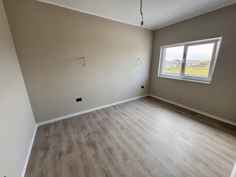 4 CAMERE, SUPRAFATA GENEROASA , ZONA KAUFLAND 