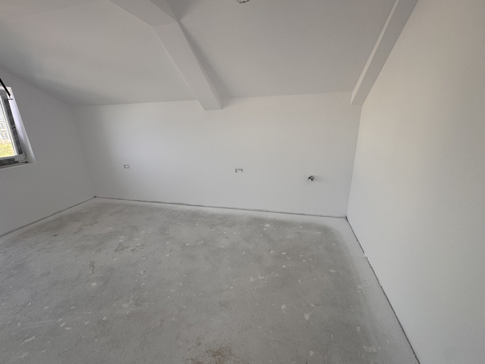 CASA INDIVUALA, 500MP TEREN, SUPRAFATA GENEROASA