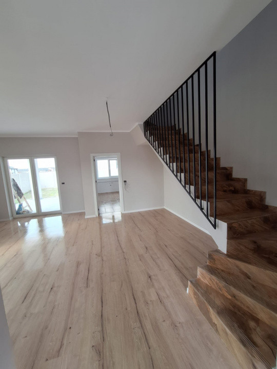 DUPLEX DESPARTIT, 110MP, TOATE UTILITATILE 