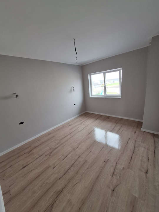 DUPLEX DESPARTIT, 110MP, TOATE UTILITATILE 