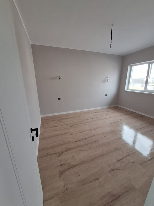 DUPLEX DESPARTIT, 110MP, TOATE UTILITATILE 