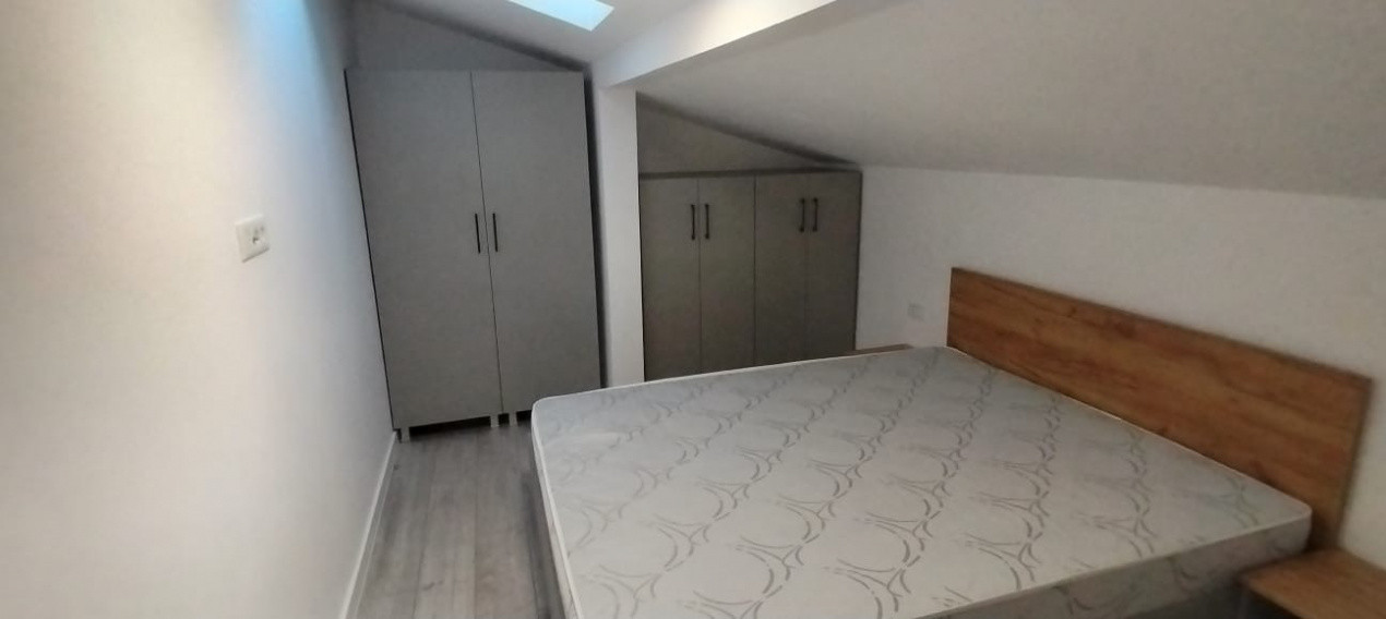 BLOC CU LIFT, MANSARDA DE INCHIRIAT, PARCARE INCLUSA