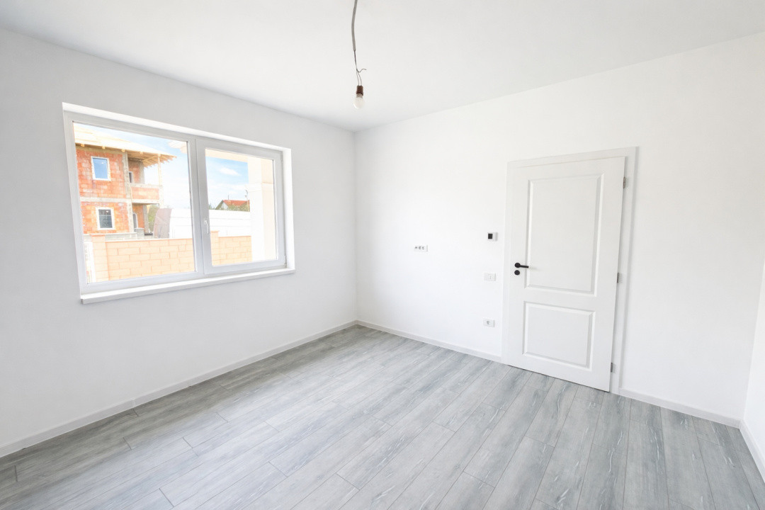 Casa Individuala, Mutare Imediata, 4 Camere