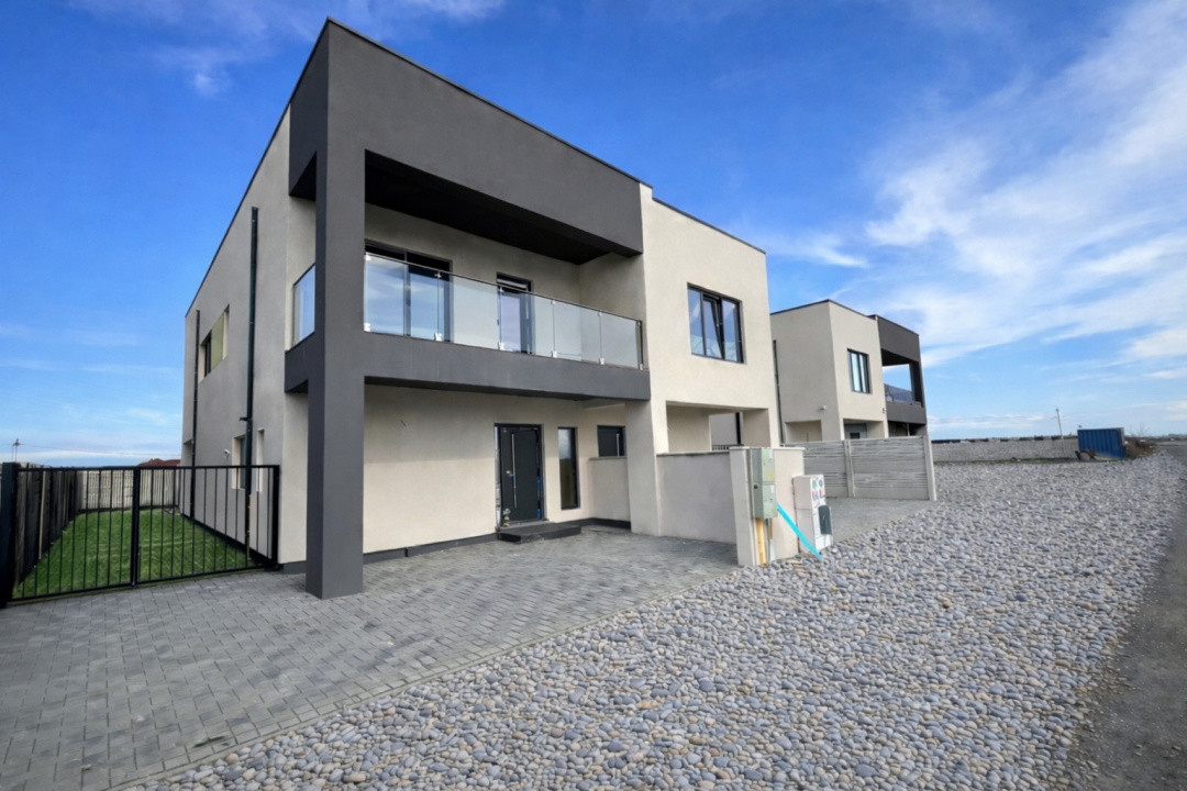 DEZVOLTATOR, DUPLEX GENEROS, 3 BAI SI 3 DORMITOARE